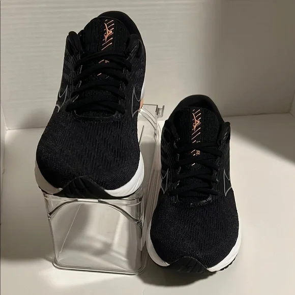 Mizuno Wave Rider 26 - Picture 2 of 10